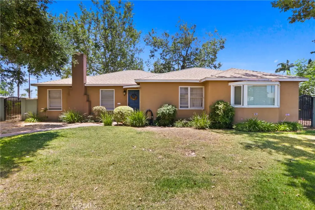 1108 W Acacia Avenue, Orange, CA 92868 - #1