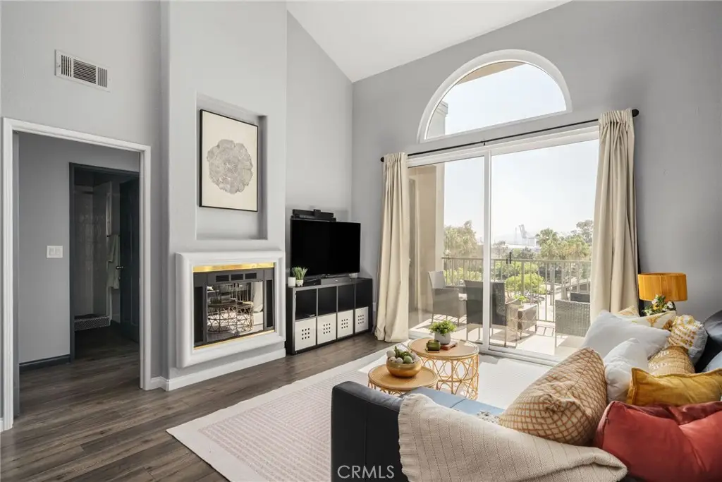 555 Maine Avenue #425, Long Beach, CA 90802 - #1