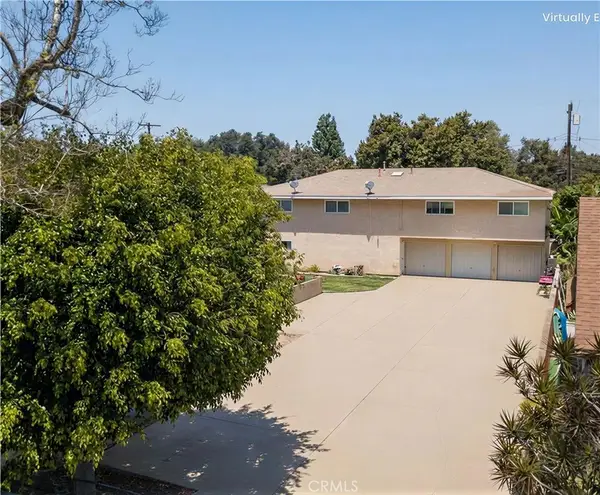 1003 W Myrtle Street, Santa Ana, CA 92703