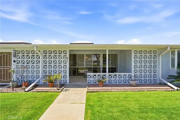 13140 Del Monte Drive #52J/M16, Seal Beach, CA 90740