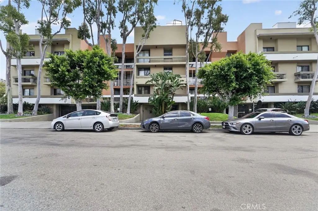 750 N Kings #114, West Hollywood, CA 90069 - #1