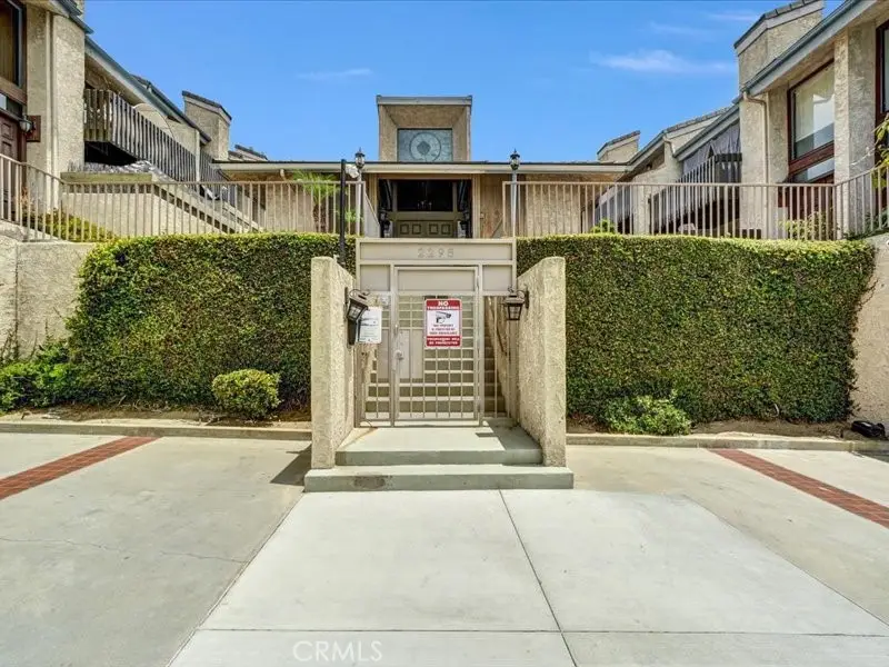 2298 Rose #302, Signal Hill, CA 90755 - #1