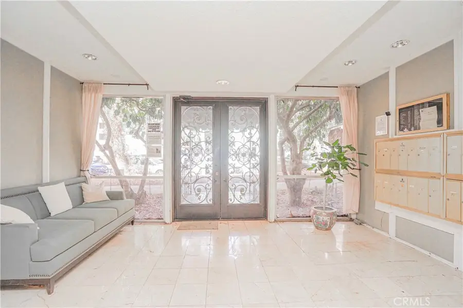 400 S La Fayette Park Pl #314, Los Angeles, CA 90057 - #2