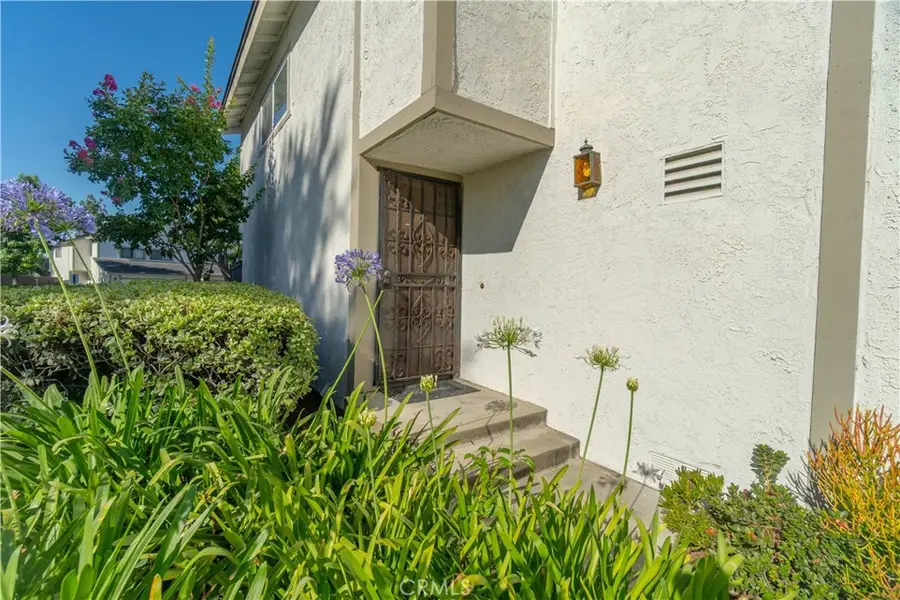 587 S College, Claremont, CA 91711 - #2