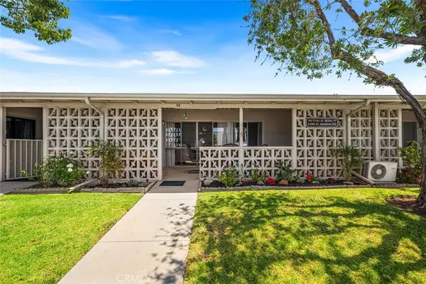 13500 St. Andrews #7J, Seal Beach, CA 90740