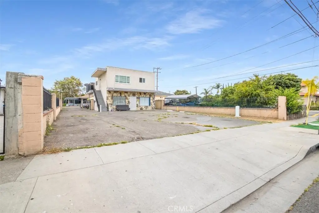 608 E Central Avenue, Santa Ana, CA 92707 - #1