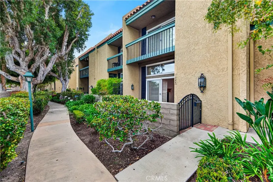 1024 Palo Verde Avenue, Long Beach, CA 90815 - #2