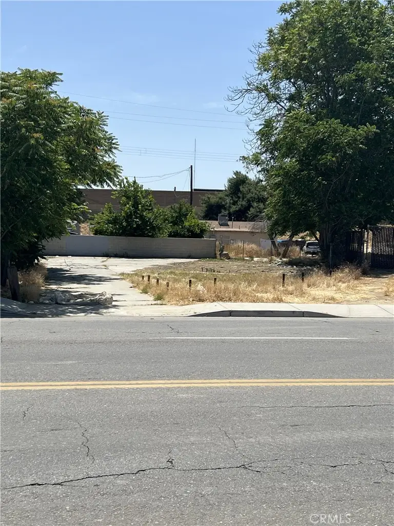 625 Brundage, Bakersfield, CA 93304 - #1