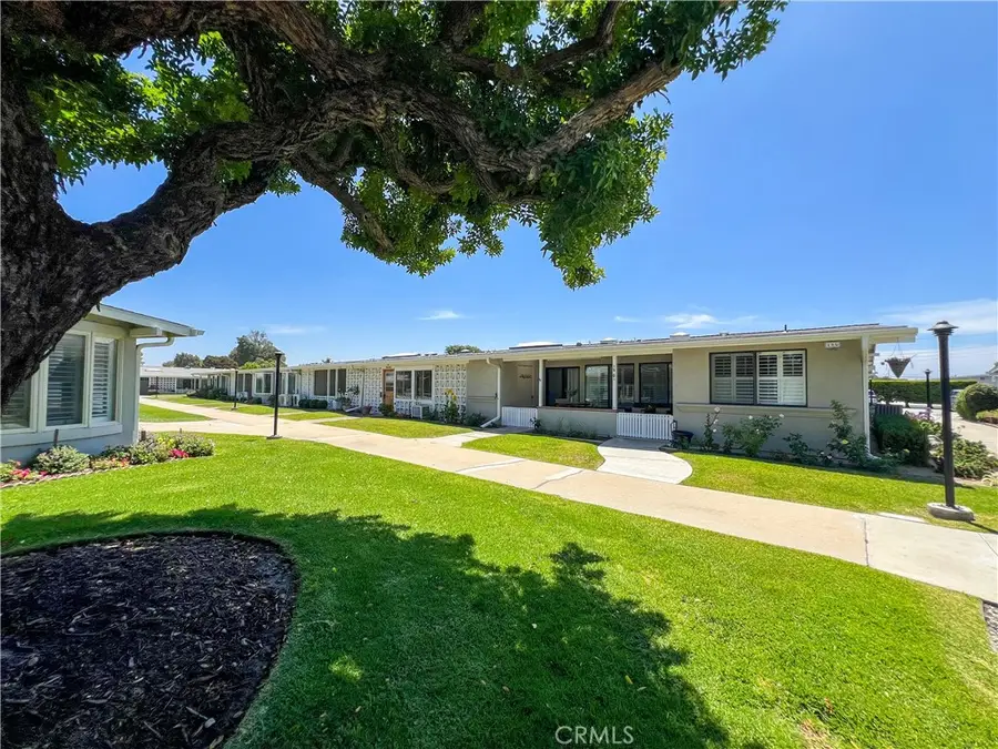 1621 Monterey Rd., M2-19g, Seal Beach, CA 90740 - #3