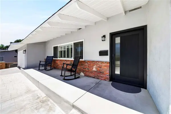 3837 Shelter Grove, Claremont, CA 91711