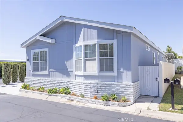 23301 Ridge Route #24, Laguna Hills, CA 92653