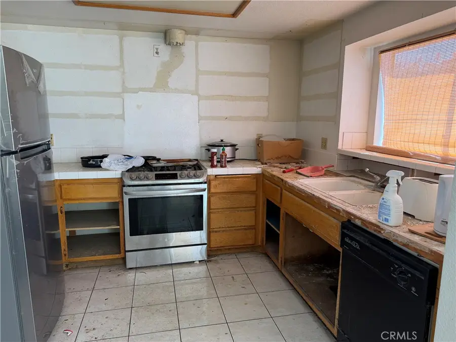 1069 Redberry, Corona, CA 92882 - #3