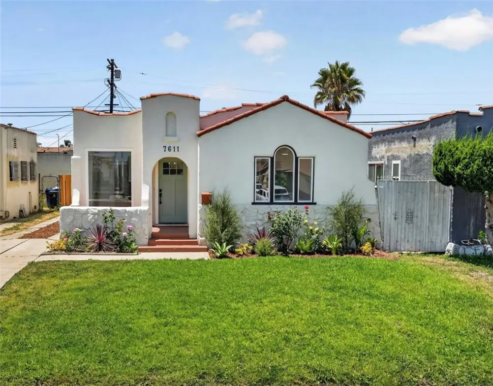 7611 S Hobart, Los Angeles, CA 90047 - #1