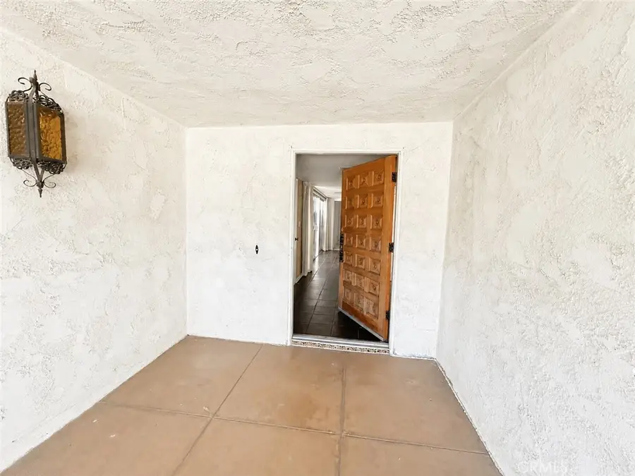 10470 Laramie Avenue, Chatsworth, CA 91311 - #3
