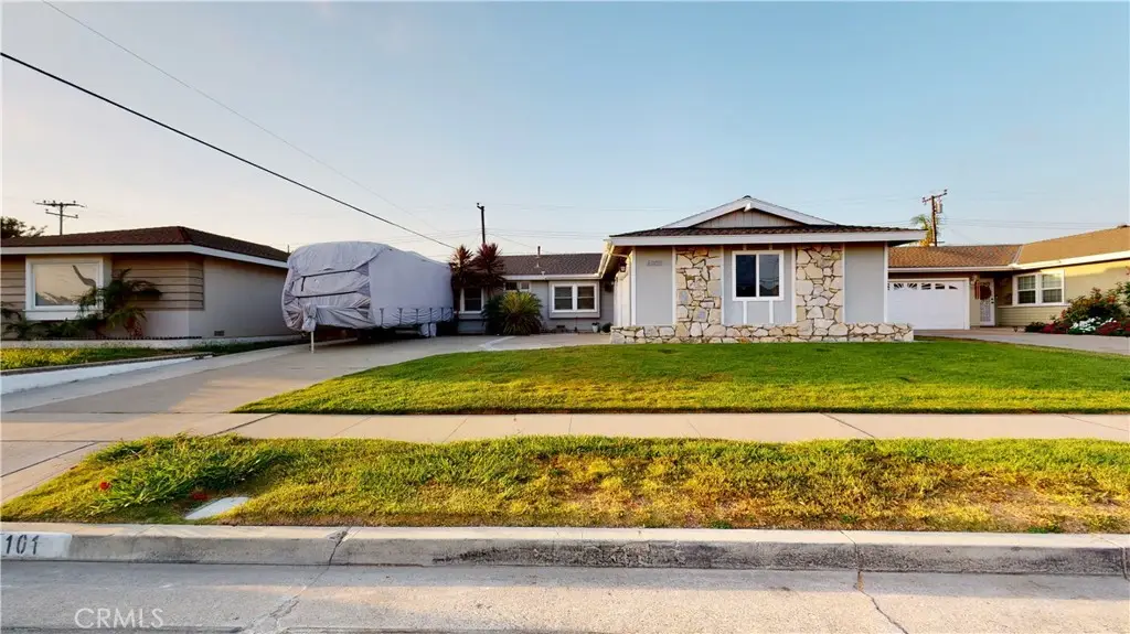 6101 Cornell, Huntington Beach, CA 92647 - #1