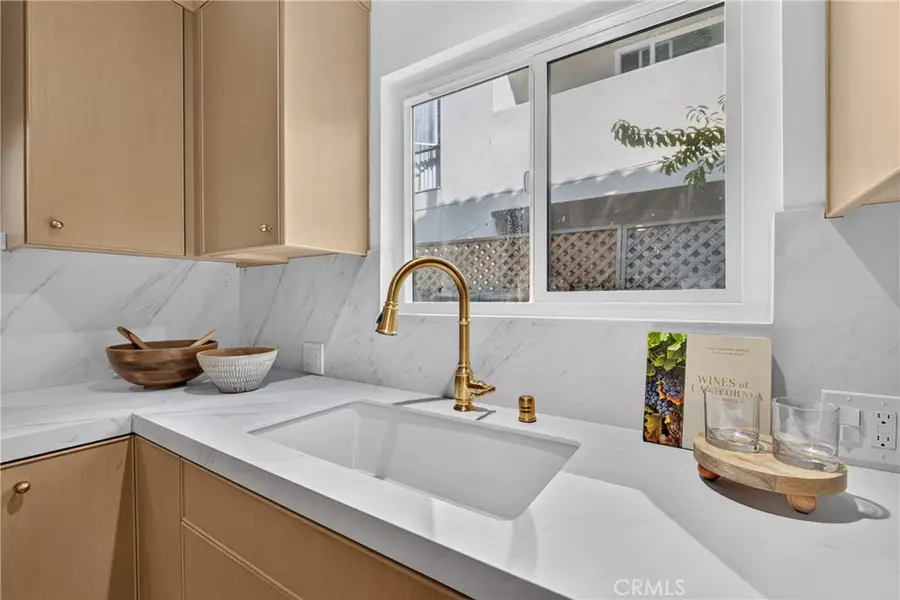 938 18th Street #5, Santa Monica, CA 90403 - #2