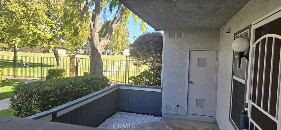 18292 Parkview Lane #104, Huntington Beach, CA 92648 - #2