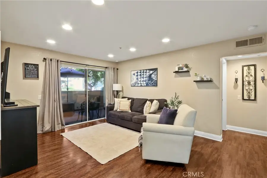 129 N Cross Creek Road N #B, Orange, CA 92869 - #3