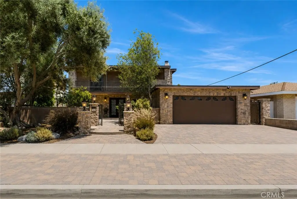 2117 Deodar, Santa Ana, CA 92705 - #1