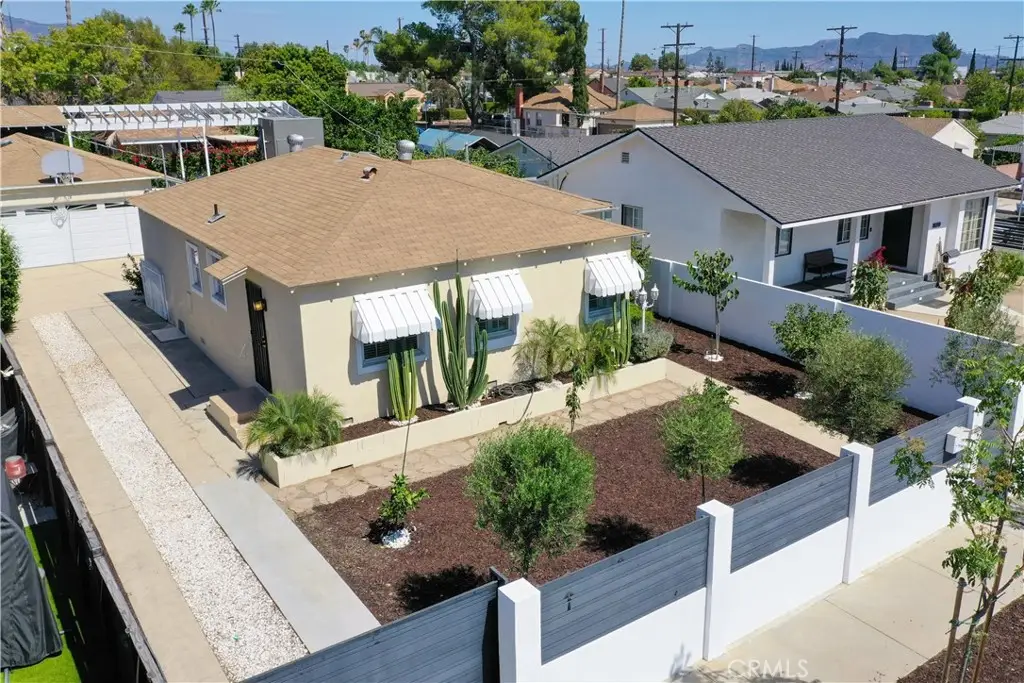 7408 Farmdale Ave, North Hollywood, CA 91605 - #1