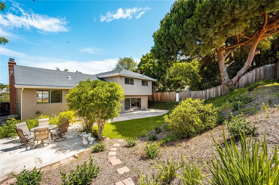 1877 Swan Circle, Costa Mesa, CA 92626 - #2
