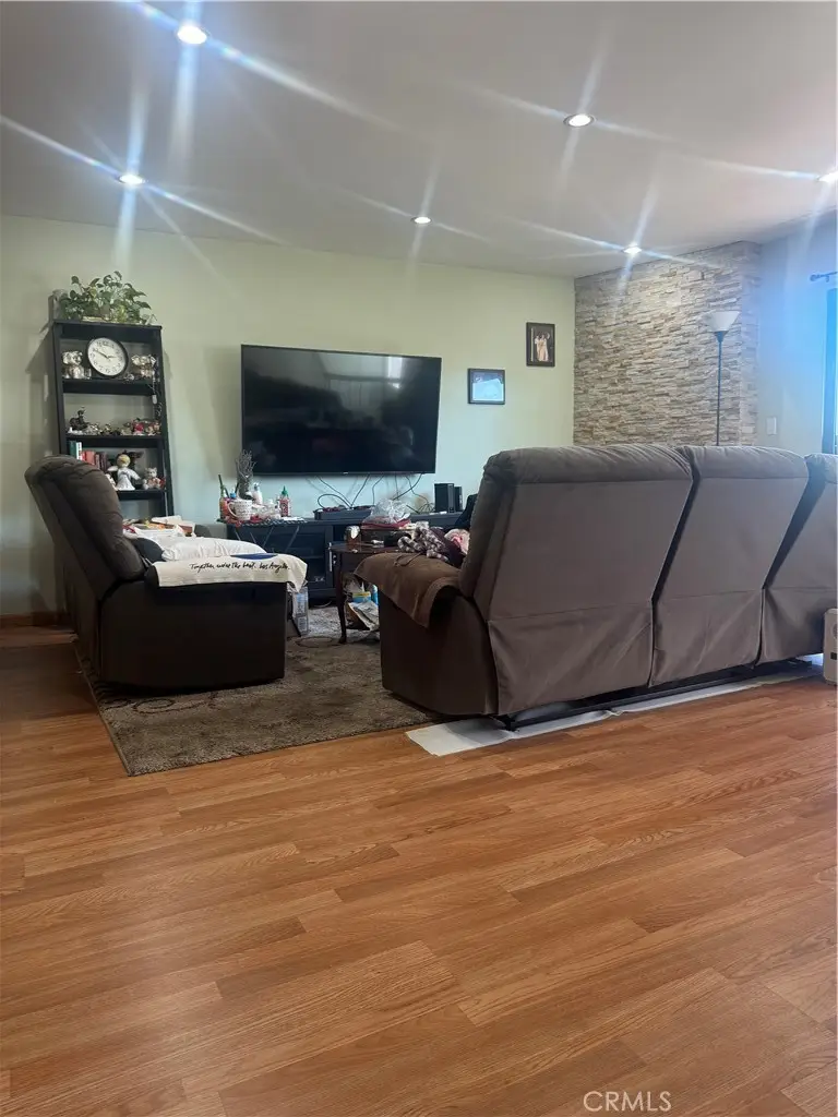 11542 Burbank Boulevard #8, North Hollywood, CA 91601 - #3