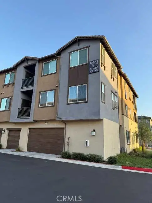 12962 Lassen Drive #202, Eastvale, CA 92880