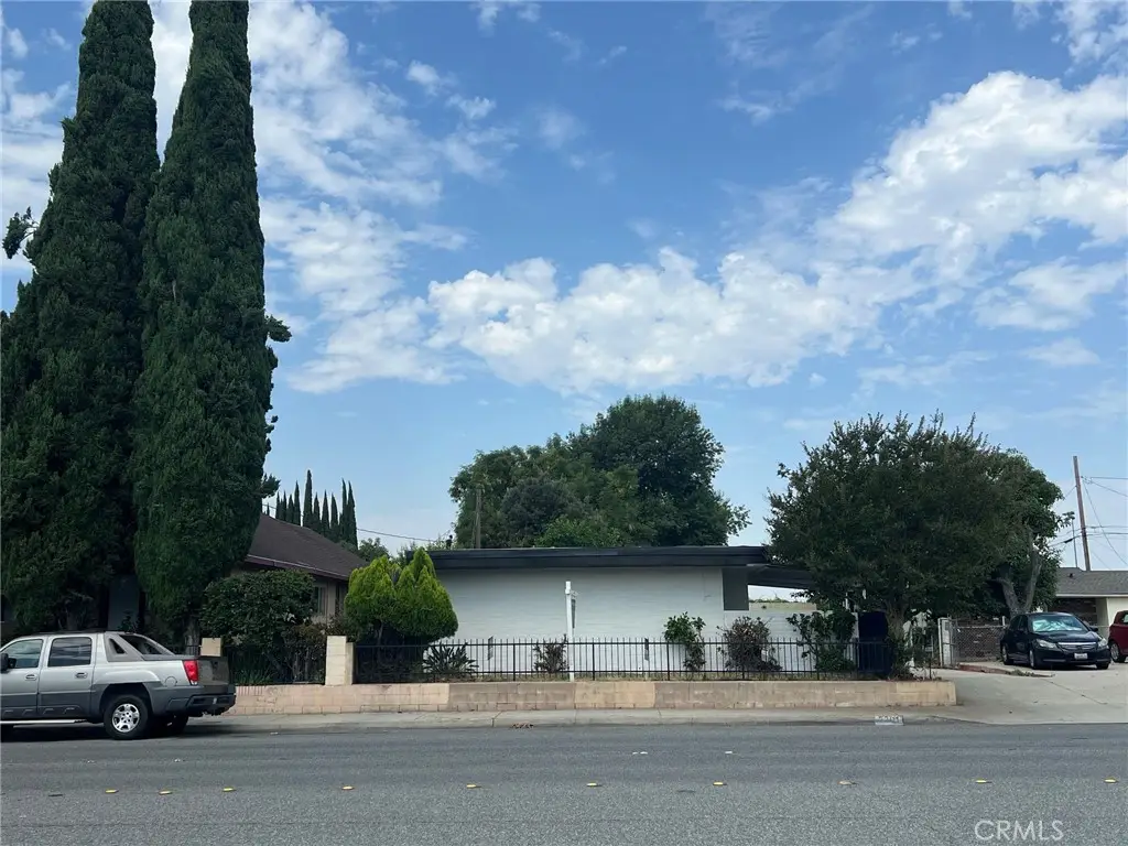 2201 S Towne, Pomona, CA 91766 - #1