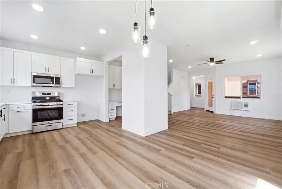 521 N Lark Ellen #B, Covina, CA 91722 - #3
