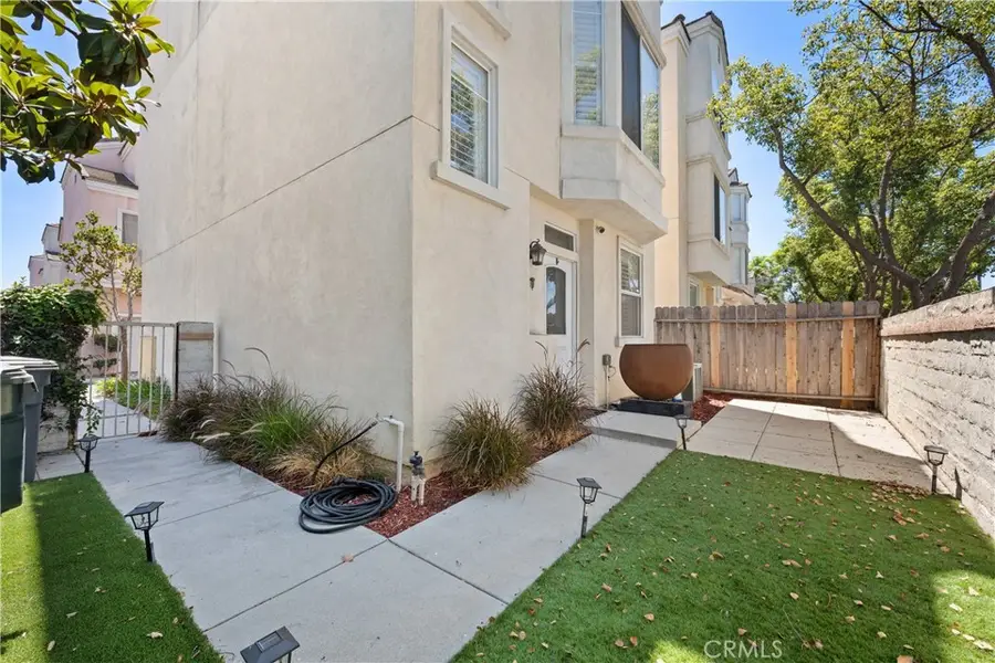 12641 Antigua Court, Lynwood, CA 90262 - #2
