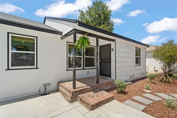 941 E Ridgewood, Long Beach, CA 90807
