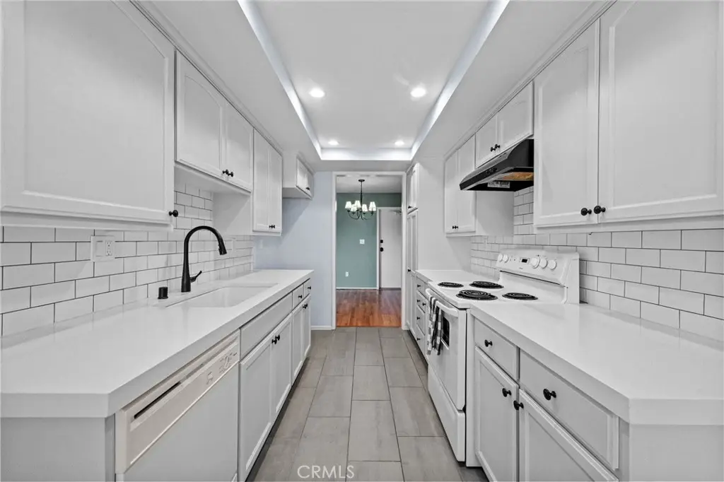 3663 Country Club Drive #E, Long Beach, CA 90807 - #1
