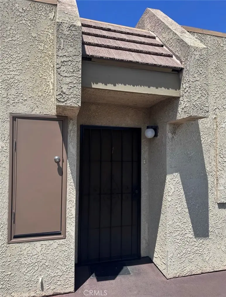 460 Salem #17, Glendale, CA 91203 - #1