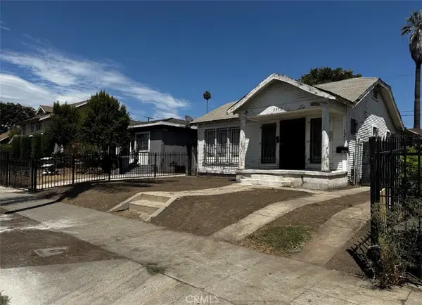 3972 S Hobart, Los Angeles, CA 90062