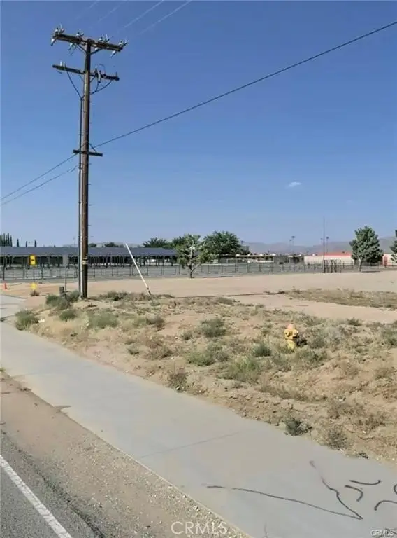 00 Navajo Rd, Apple Valley, CA 92308 - #3
