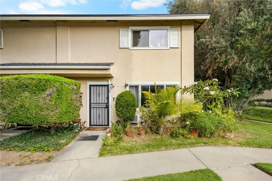 630 S Knott Avenue #25, Anaheim, CA 92804 - #3