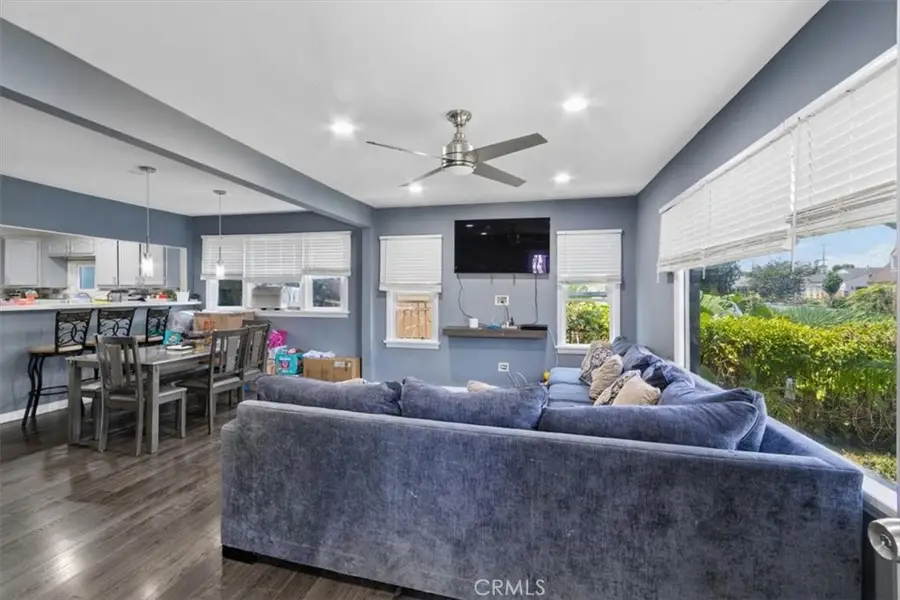322 W School Street, Compton, CA 90220 - #3