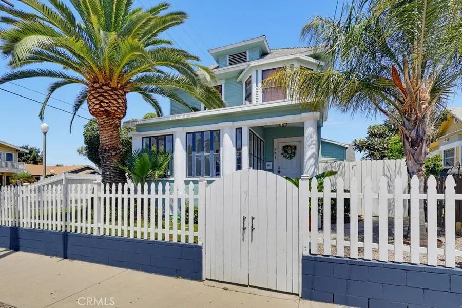551 W 8th Street, Long Beach, CA 90813 - #2