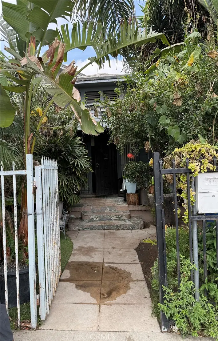 5611 S Normandie, Los Angeles, CA 90037 - #3