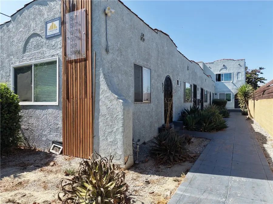 517 W 42nd, Los Angeles, CA 90037 - #2