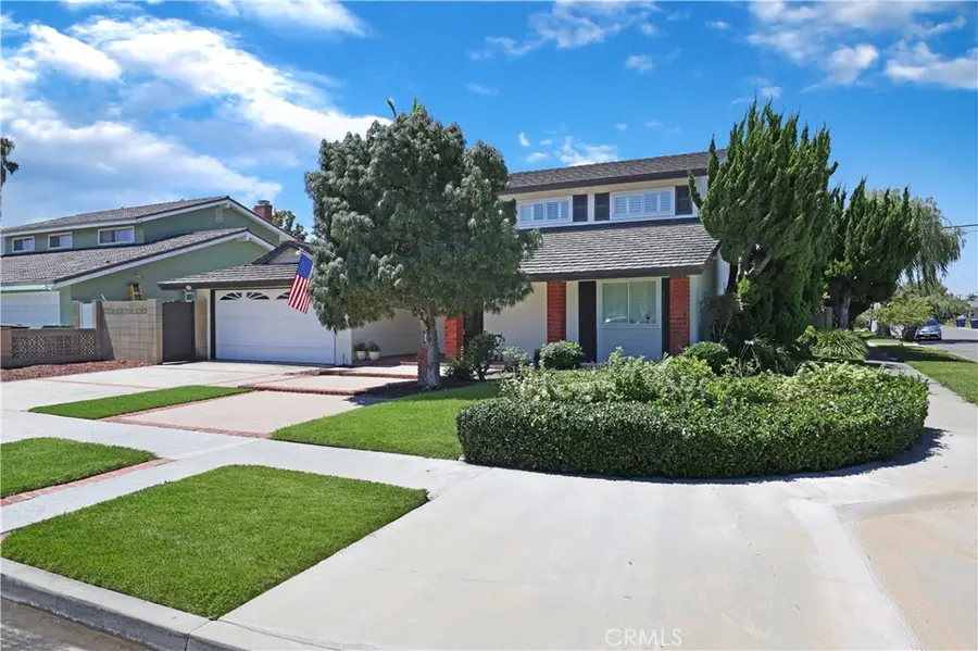 13761 University, Westminster, CA 92683 - #2