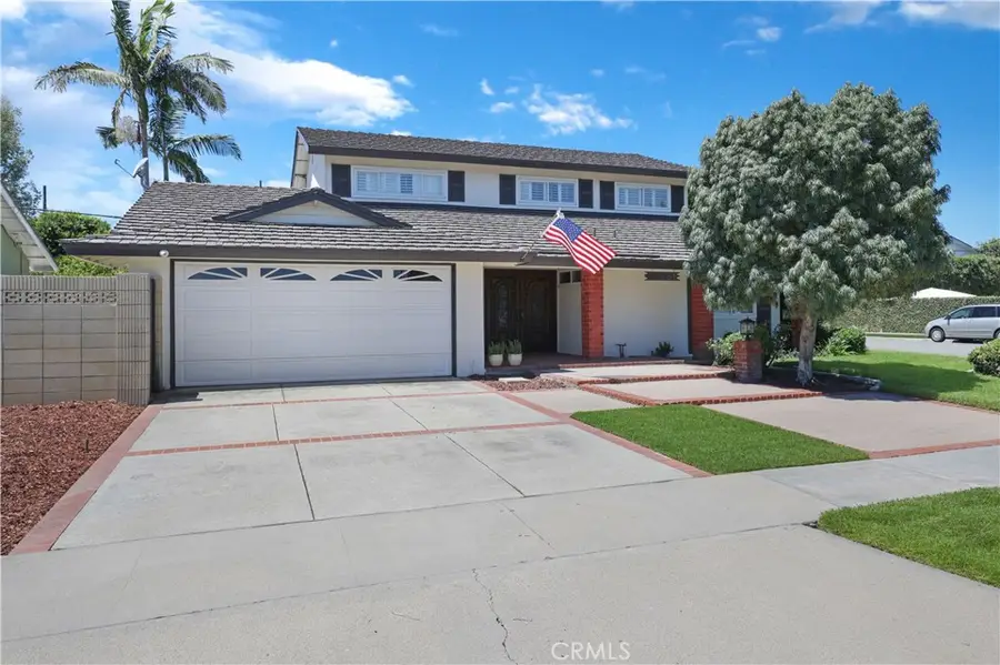 13761 University, Westminster, CA 92683 - #3