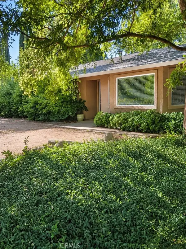 2570 Harlan, Redding, CA 96003