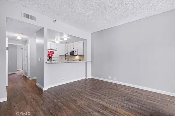 730 W 4th Street #308, Long Beach, CA 90802