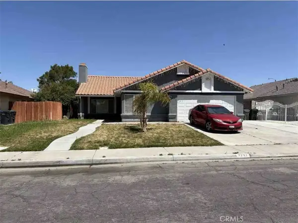 2737 La Vida Drive, Lancaster, CA 93535