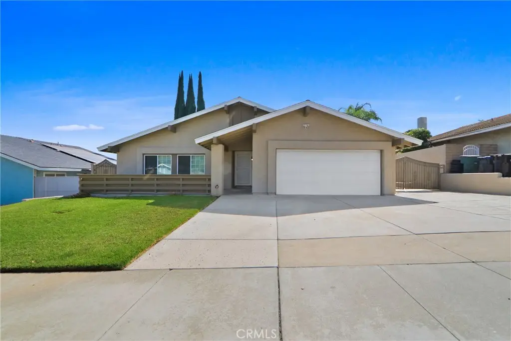 2117 W Ontario, Corona, CA 92882 - #1