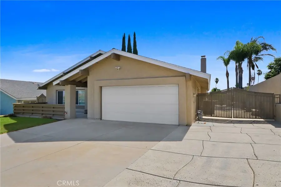 2117 W Ontario, Corona, CA 92882 - #2