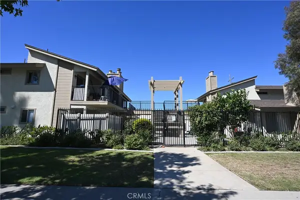 810 Center Street, Costa Mesa, CA 92627