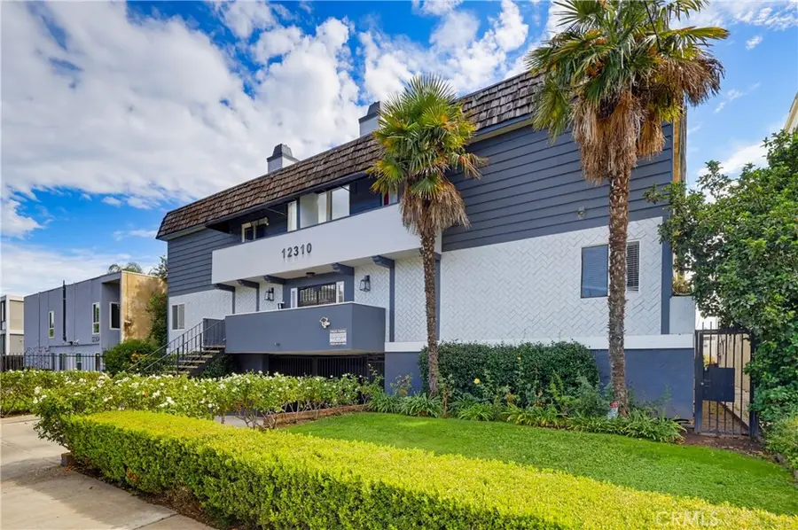 12310 Burbank #13, Valley Village, CA 91607 - #2