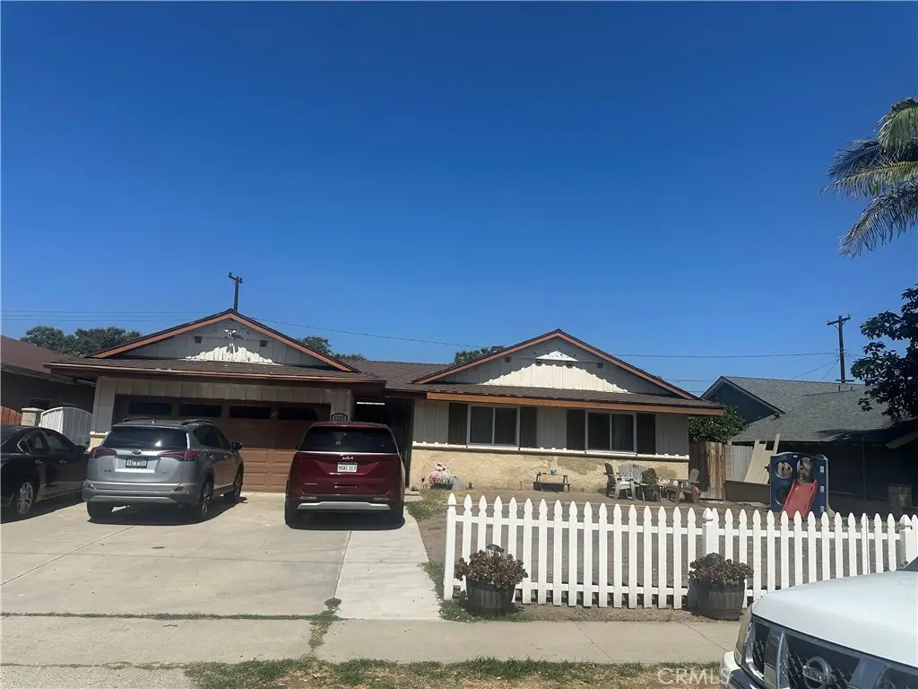 1727 E Arbutus Avenue, Anaheim, CA 92805 - #1